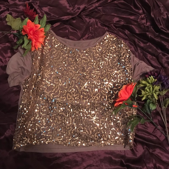purplish nude short sleeve - Picture 1 of 1